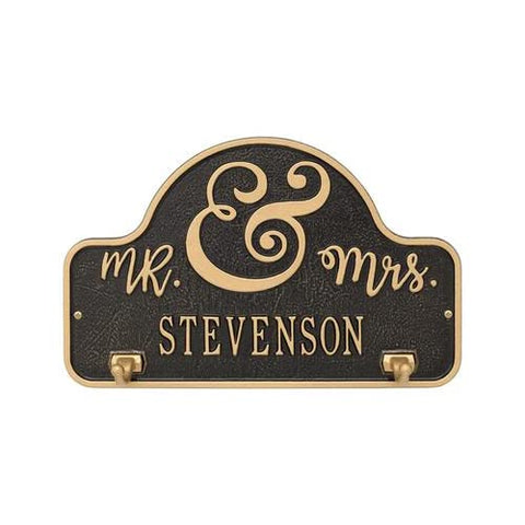 3432BG Keys to My Heart Personalized Hook Plaque in Black and Gold Color