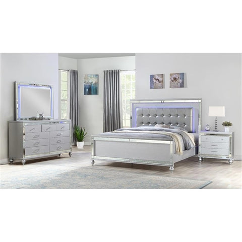Matrix Furniture Group Sterling Full 4 PC LED Bedroom Set Made with Wood in Silver Color