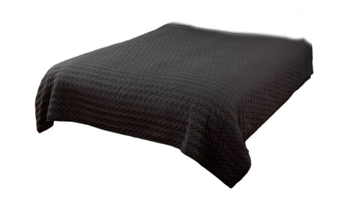 Rizzy Home | BT1779 | Polyester Quilt | 90"x92" Black/Neutral/ Geometrical