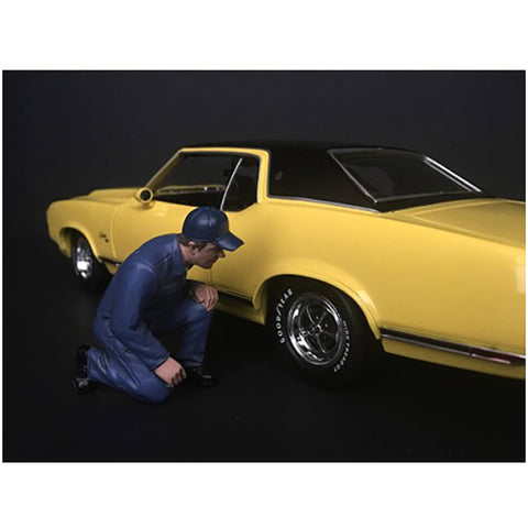Mechanic Juan with Lug Wrench Figurine for 1/24 Scale Models by American Diorama 38277
