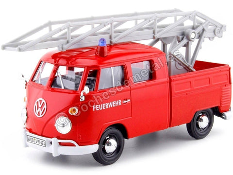 Motormax Volkswagen Type 2 (T1) Fire Truck with Aerial Ladder Feuerwehr Red 1/24 Diecast Model Car