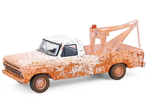 1973 F 100 Tow Truck White (Weathered) Blue Collar Collection Series 14 1/64 Diecast Model Car by Greenlight 35300B