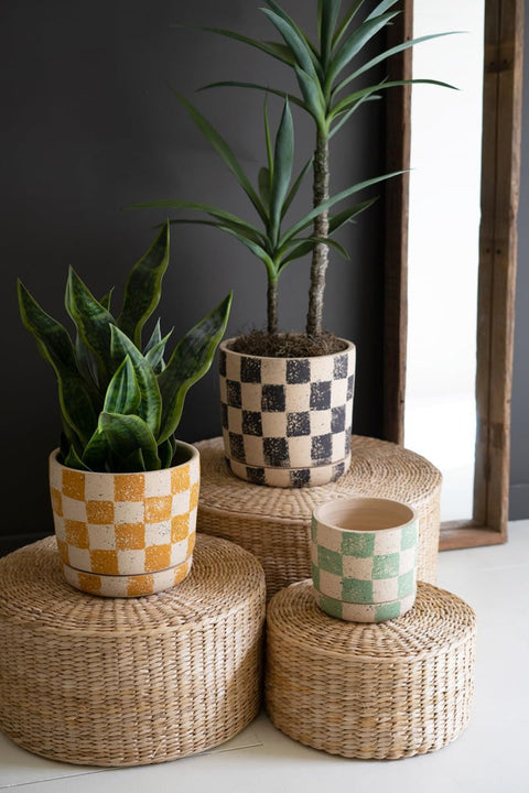 KALALOU H4427 Set of Three Checkered Clay PLANTERS with Trays