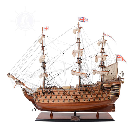 Old Modern Handicrafts Exclusive Edition HMS Victory Collectible