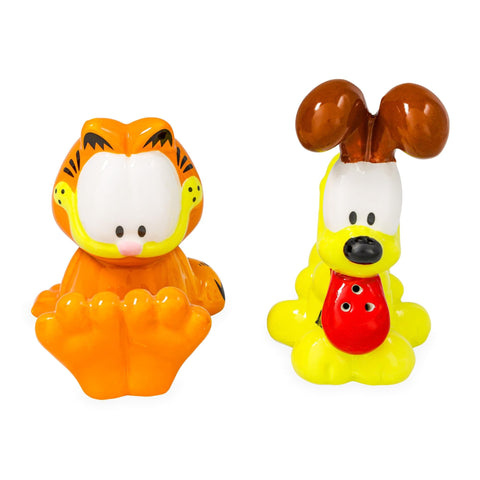 Silver Buffalo Garfield and Odie Ceramic Salt and Pepper Shaker