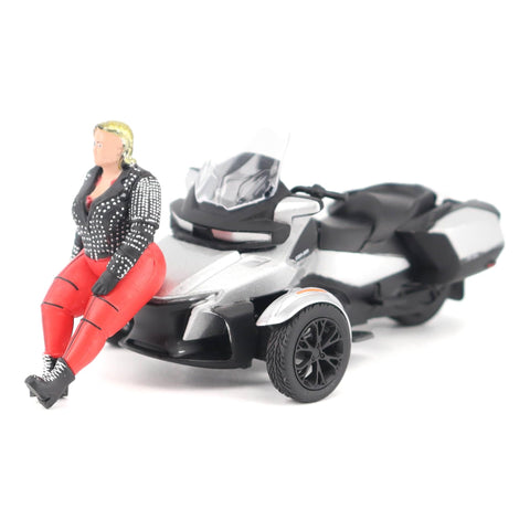 Diecast Masters BRP Bombardier Models 1:32 Scale Diecast Replica Can-Am Spyder RT, Hyper Silver | Item 60016