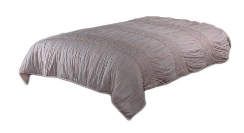 Rizzy Home | BT3141 | Polyester Quilt | 106"x92" Pink Solid Textured
