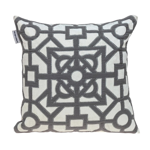 Parkland Collection Hazel Transitional White 18" x 18" Throw Pillow