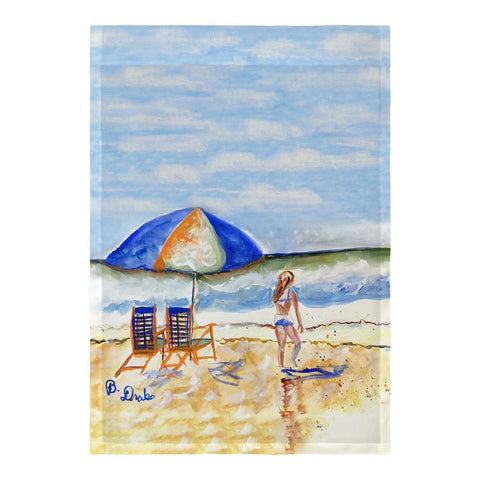 Betsy Drake FL1421 12.5 x 18 in. Beach Chairs & Girl Flag