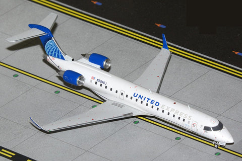GeminiJets G2UAL1405 United Express CRJ-550 N506GJ; Scale 1:200