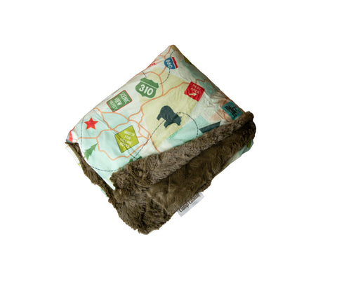 Throw Blanket for Camping - Plush Reversible Camping Blanket for Indoor & Outdoor Settings - Machine Washable Soft Blanket - 100% Polyester Cozy Blanket with Retro-Inspired Patterns, Camp Casual