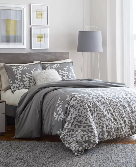 Fast Furnishings Full / Queen 100-percent Cotton Comforter Set with Grey White Floral Branch Pattern