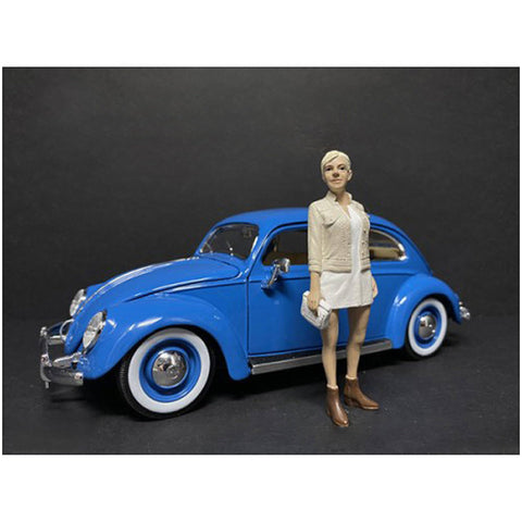 Partygoers Figurine IV for 1/24 Scale Models by American Diorama
