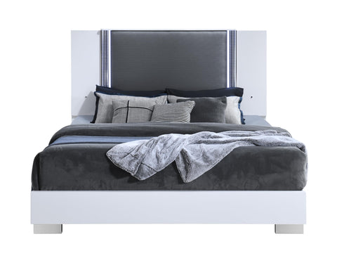 Global Furniture USA Ylime White Queen Bed with LED