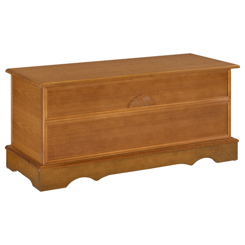 Coaster Home Furnishings - Paula - Wood - Cedar Chest with Storage Trunk, Rectangular Shape and Traditional Style - Bedroom - 40-Inch - Honey - 4695