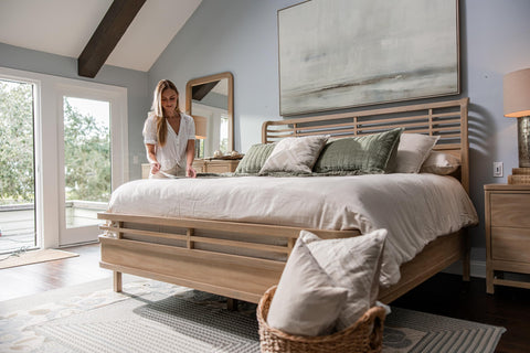 Sea Winds Trading Monterey King Bed