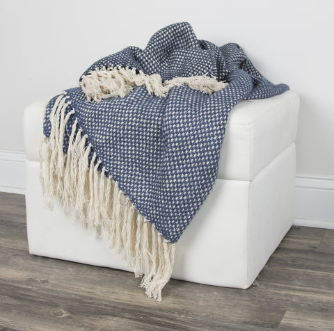 Rizzy Home | TH0364 | Throw | 50"x60" Navy Cross Weave