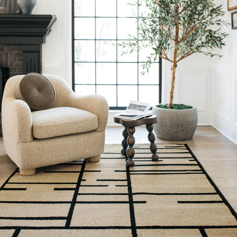 Oriental Weavers Quinn QUI03 - Machine Woven Area Rug - 5'3" x 7' - in Beige/Black - Modern Style Bedroom, Bathroom, Entryway, Kitchen Rug