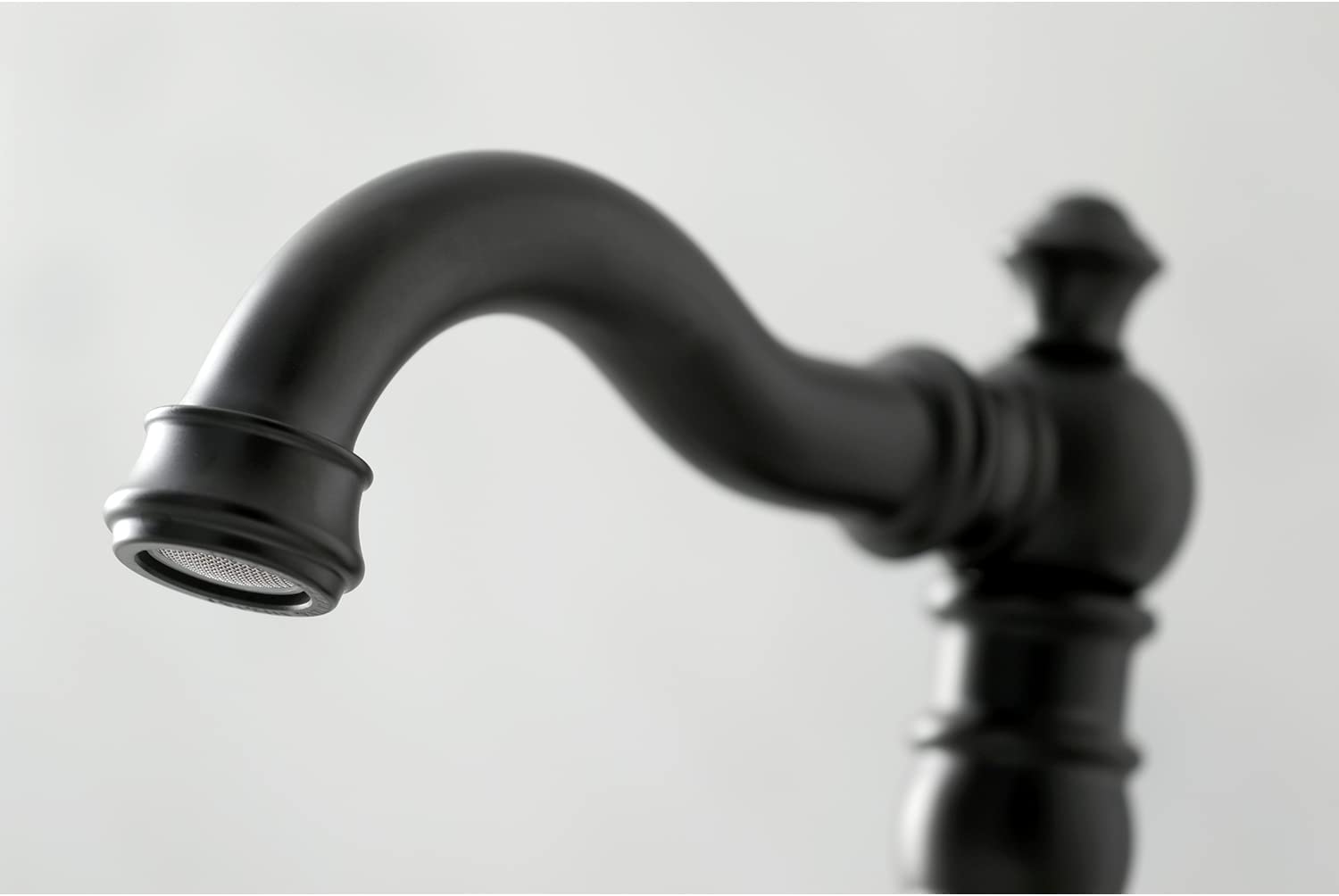 Kingston Brass FSC1974AL English Classic Widespread Bathroom Faucet, 5-1/8 Inch in Spout Reach, Black Stainless