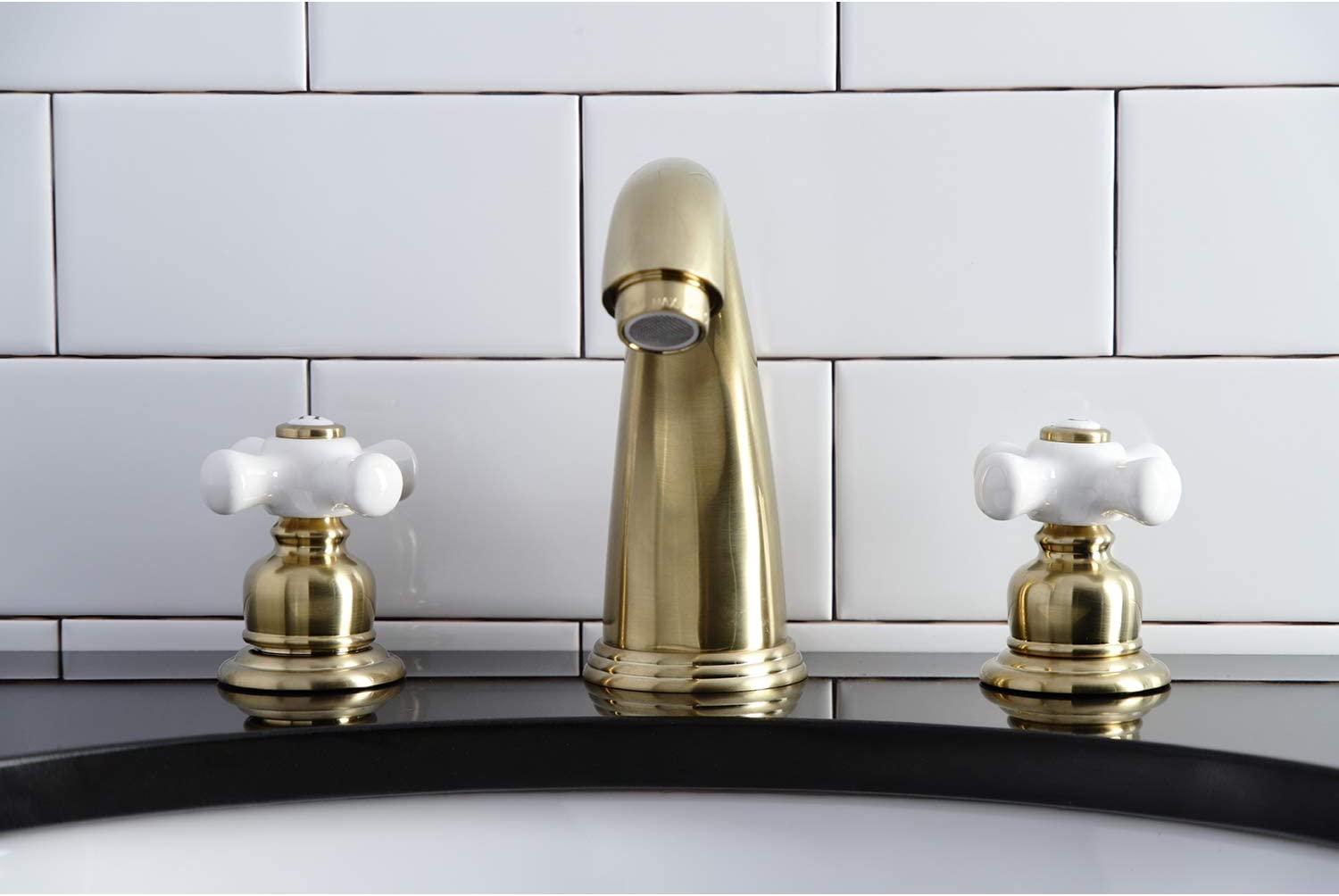 Kingston Brass KB987PXSB Victorian 2-Handle 8 in. Widespread Bathroom Faucet, Brushed Brass