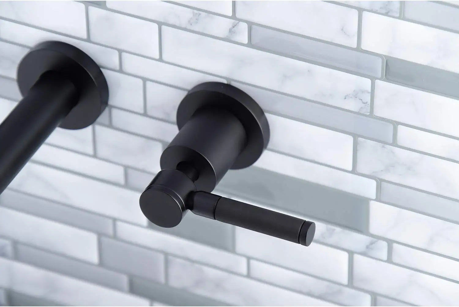 Kingston Brass KS8020DKL Kaiser Roman Tub Faucet, Matte Black