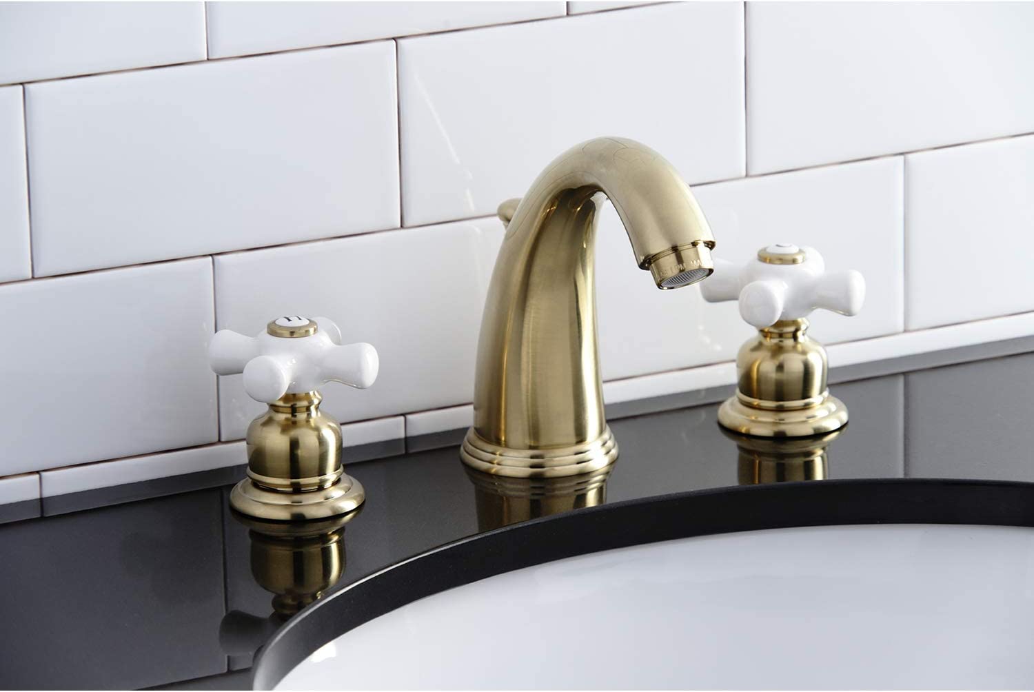 Kingston Brass KB987PXSB Victorian 2-Handle 8 in. Widespread Bathroom Faucet, Brushed Brass