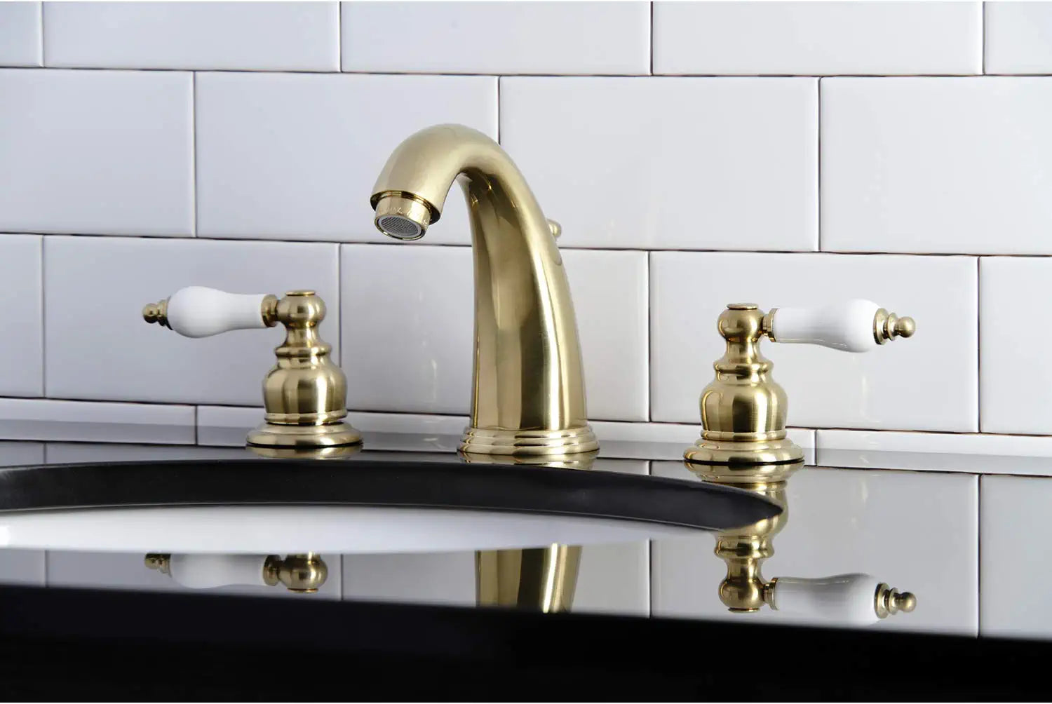 Kingston Brass KB987PLSB Victorian 2-Handle 8 in. Widespread Bathroom Faucet, Brushed Brass