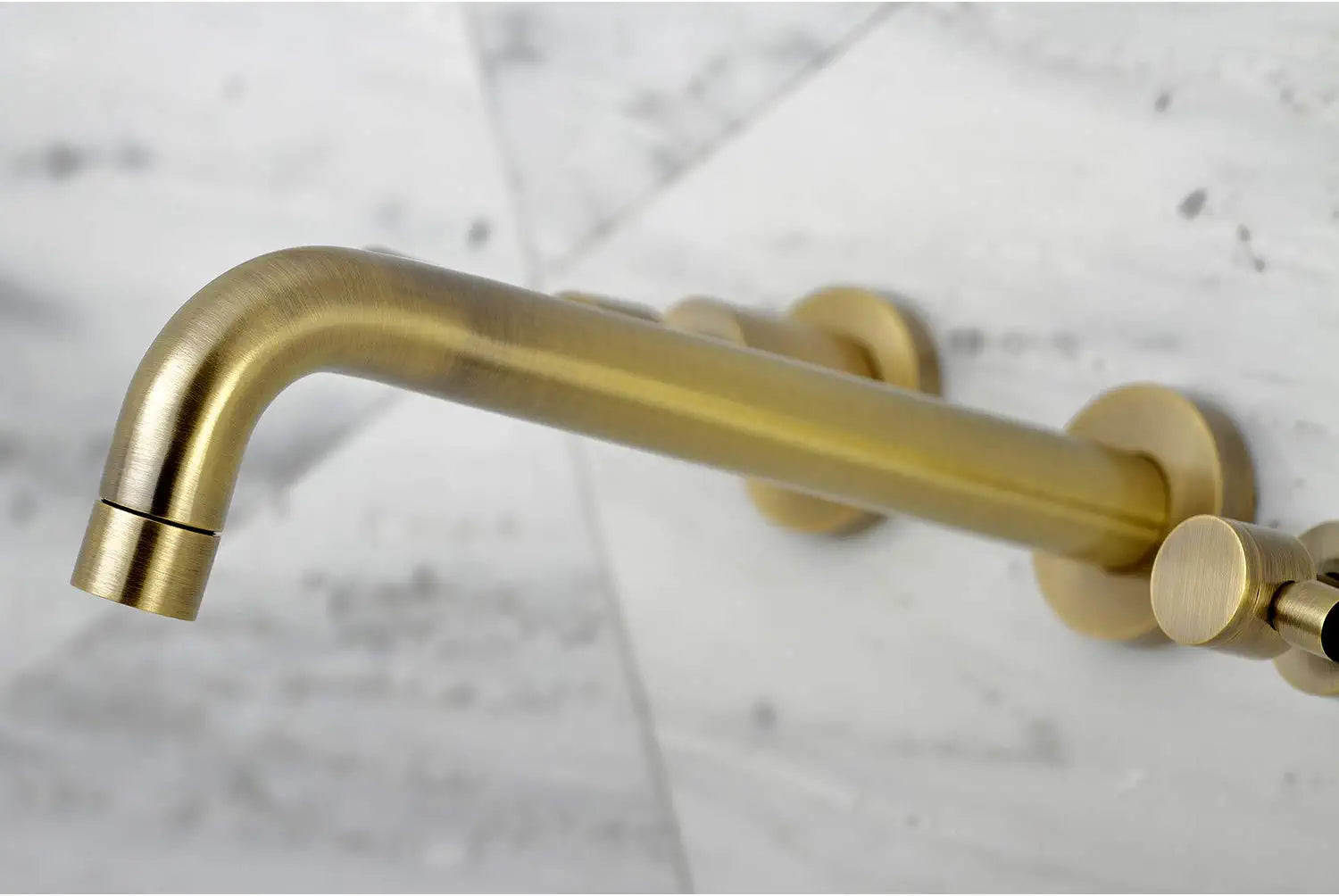 Kingston Brass KS8023DKL Concord 2-Handle Wall Mount Roman Tub Faucet, Antique Brass