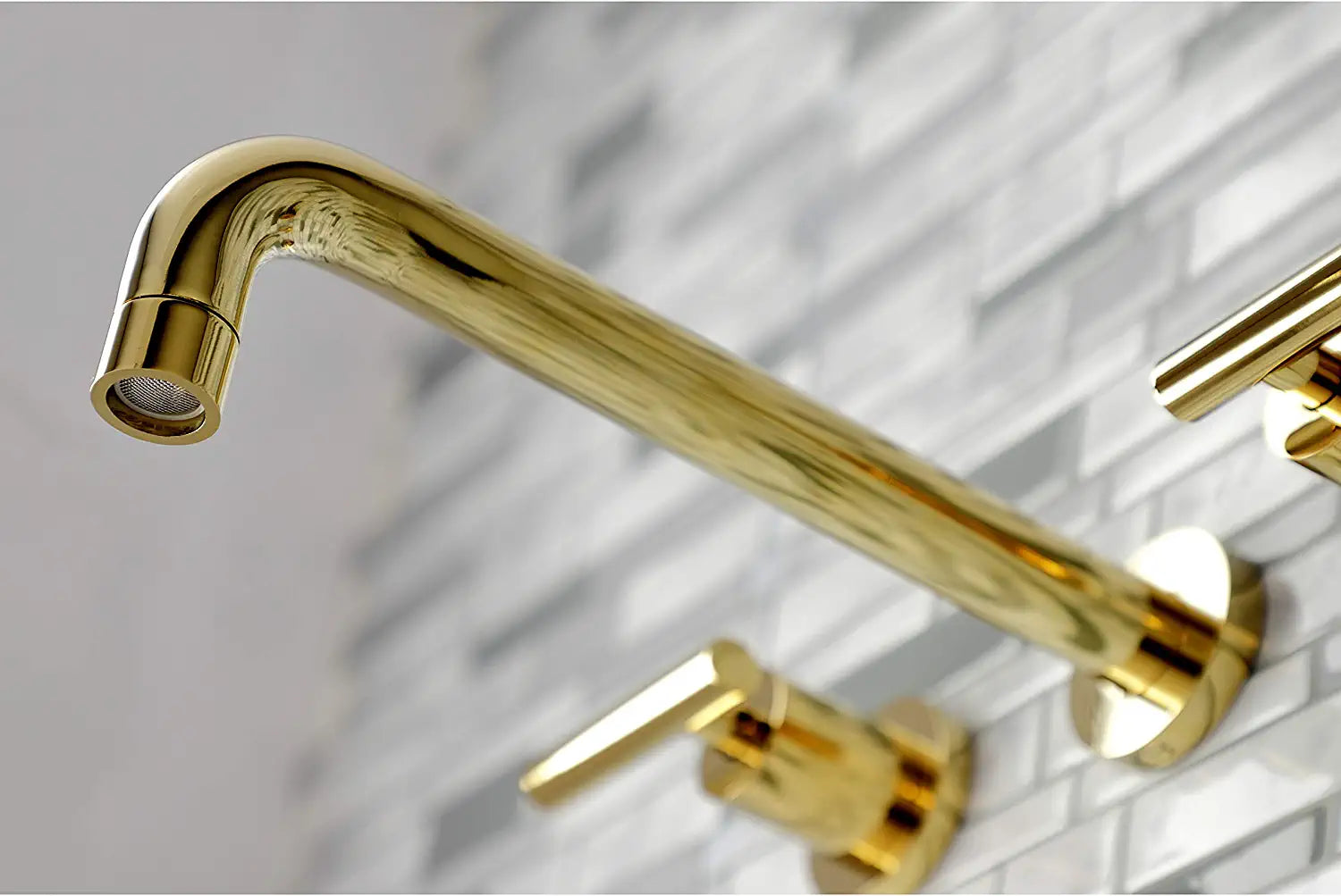 Kingston Brass KS8022CML Manhattan Tub Faucet, Polished Brass