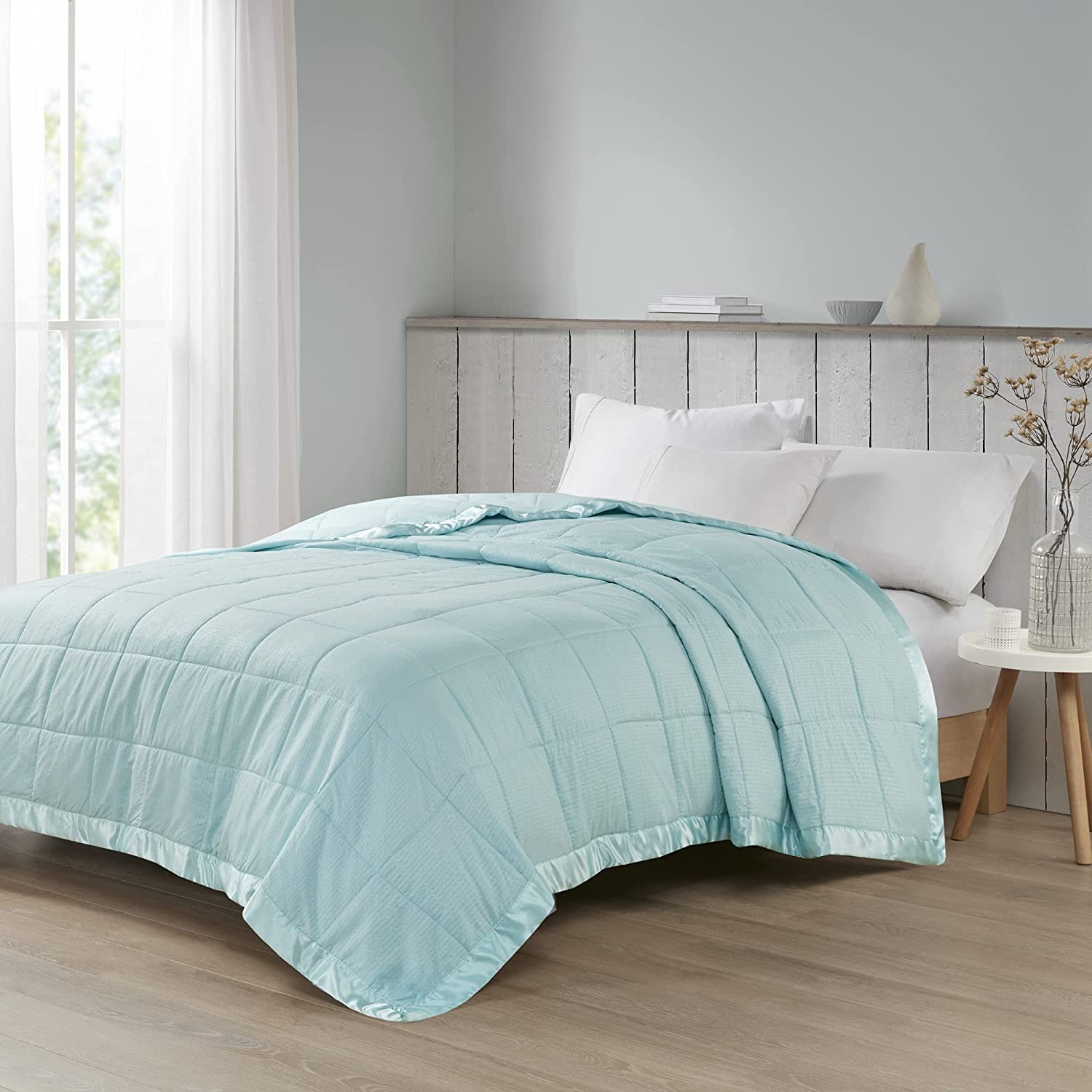 Madison Park Cambria Down Alternative Blanket, Premium 3M Scotchgard Moisture Wicking Treatment All Season Lightweight and Soft Cover for Bed with Satin Trim, King, Aqua