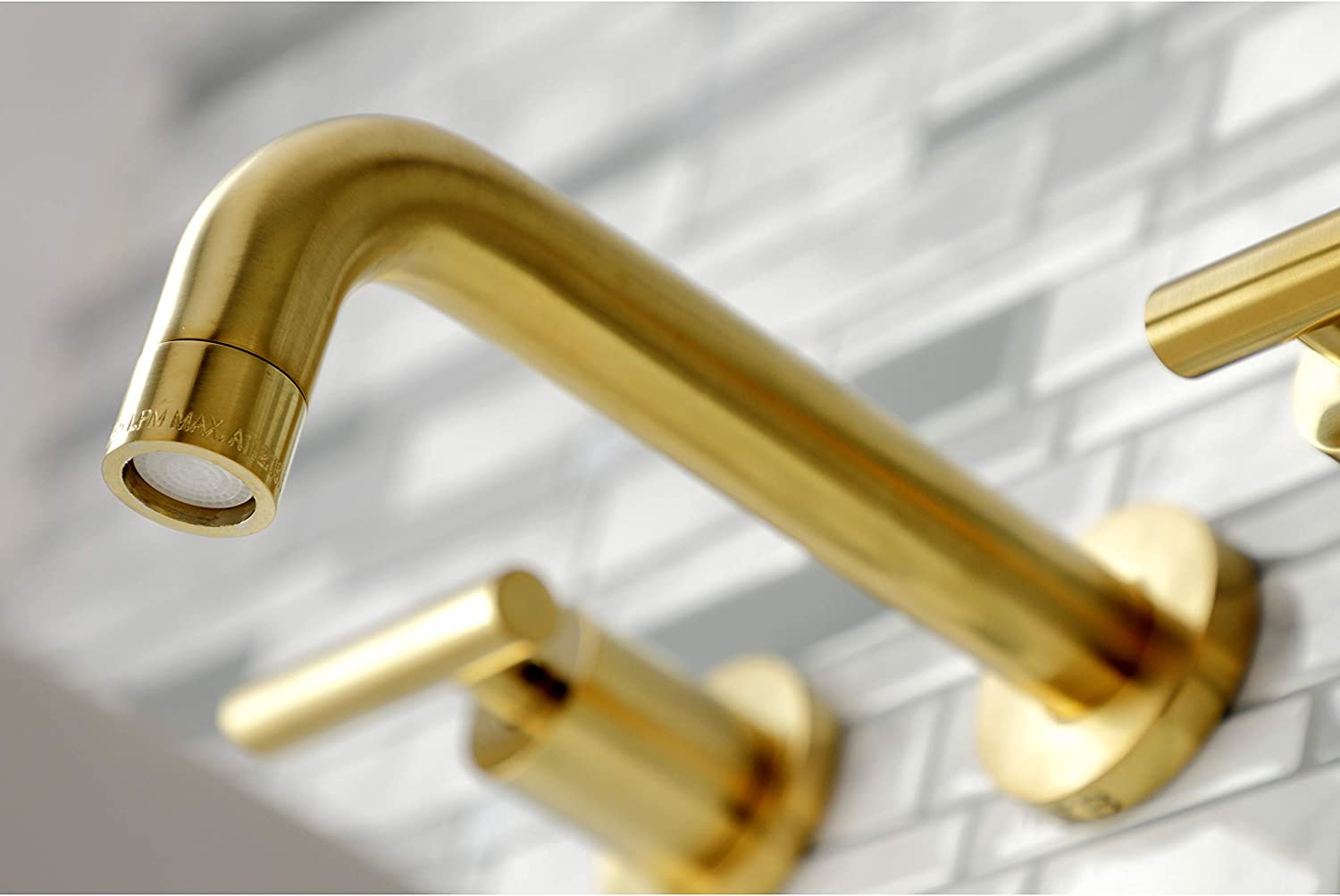 Kingston Brass KS8127CML Manhattan Bathroom Faucet, Brushed Brass