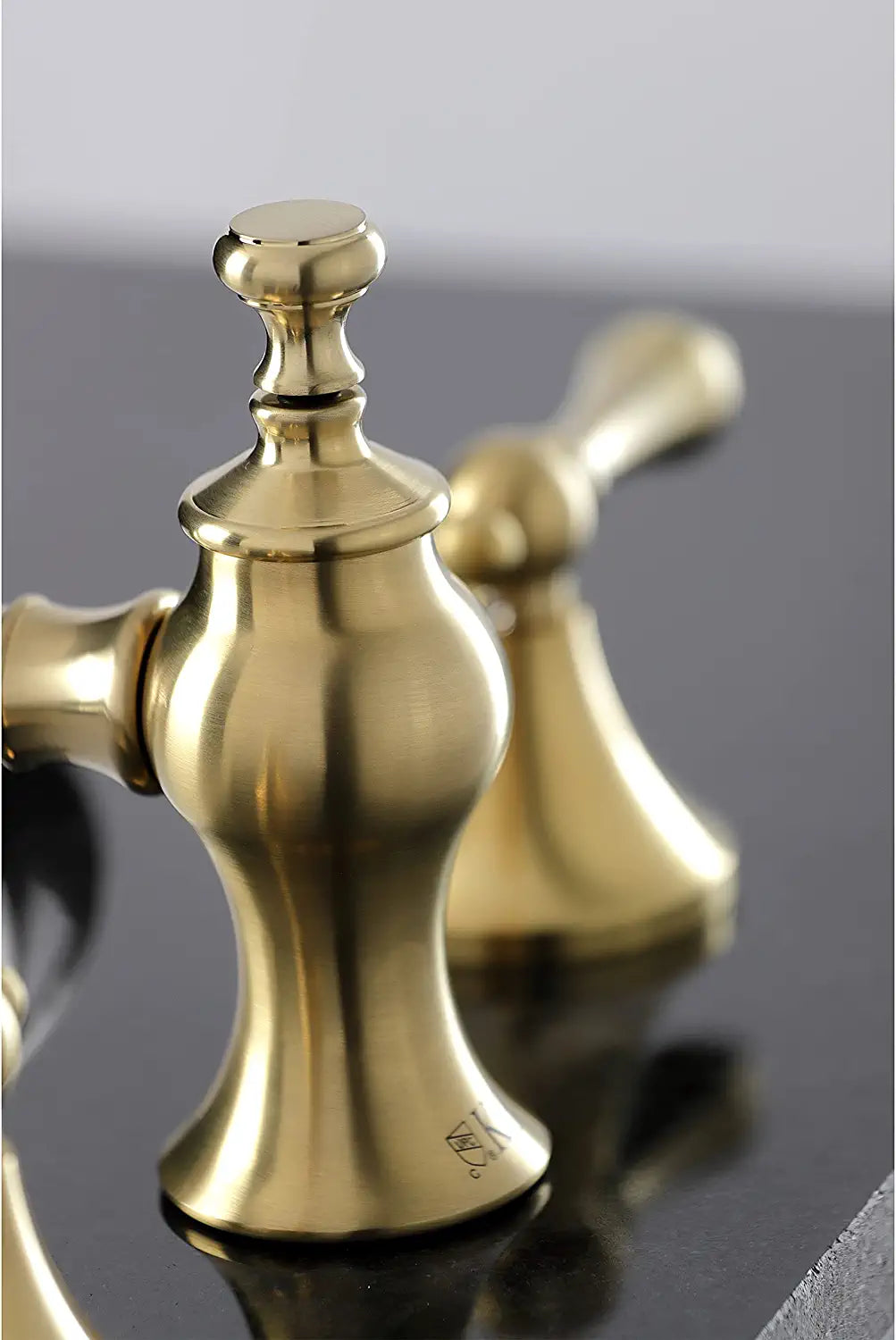 Kingston Brass KC7067AL Vintage 8 in. Widespread Bathroom Faucet, Brushed Brass