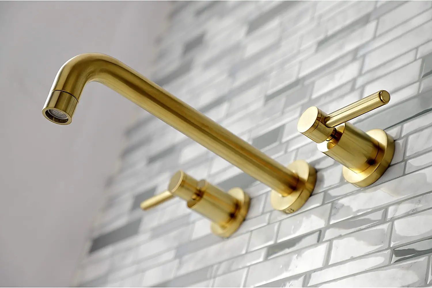 Kingston Brass KS8027DL Concord Roman Tub Faucet, Brushed Brass