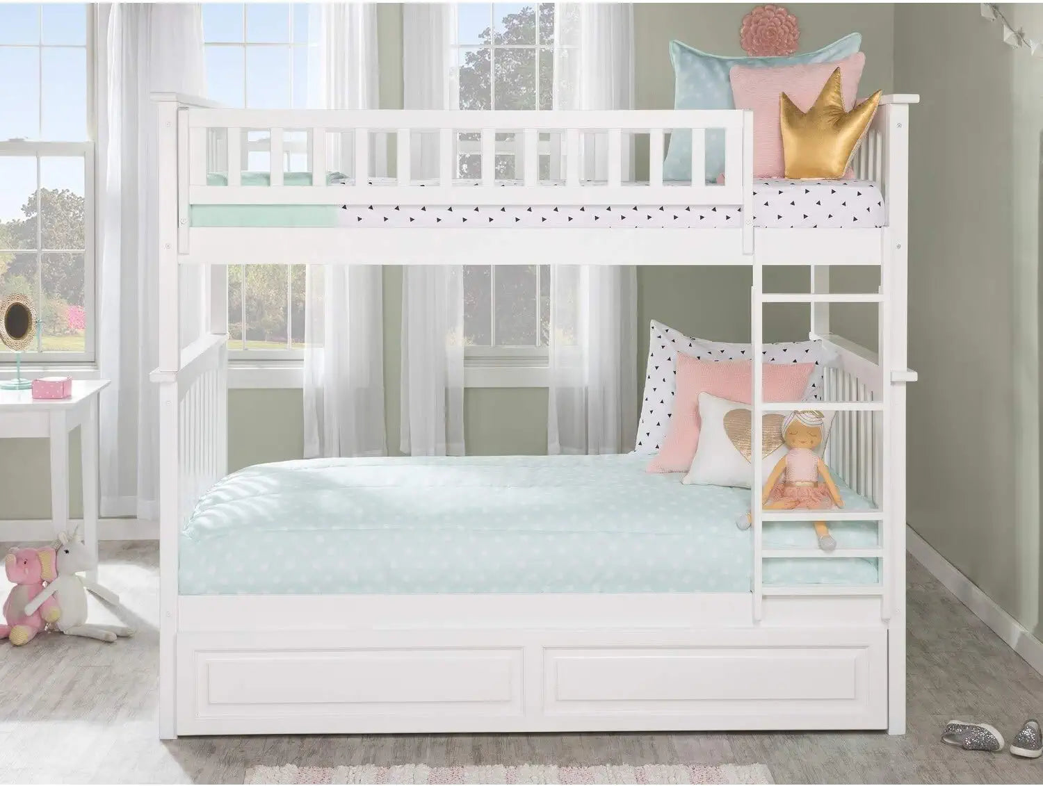 Atlantic Furniture Columbia Bunk Bed Twin Over Twin with Twin Raised Panel Trundle Bed in White