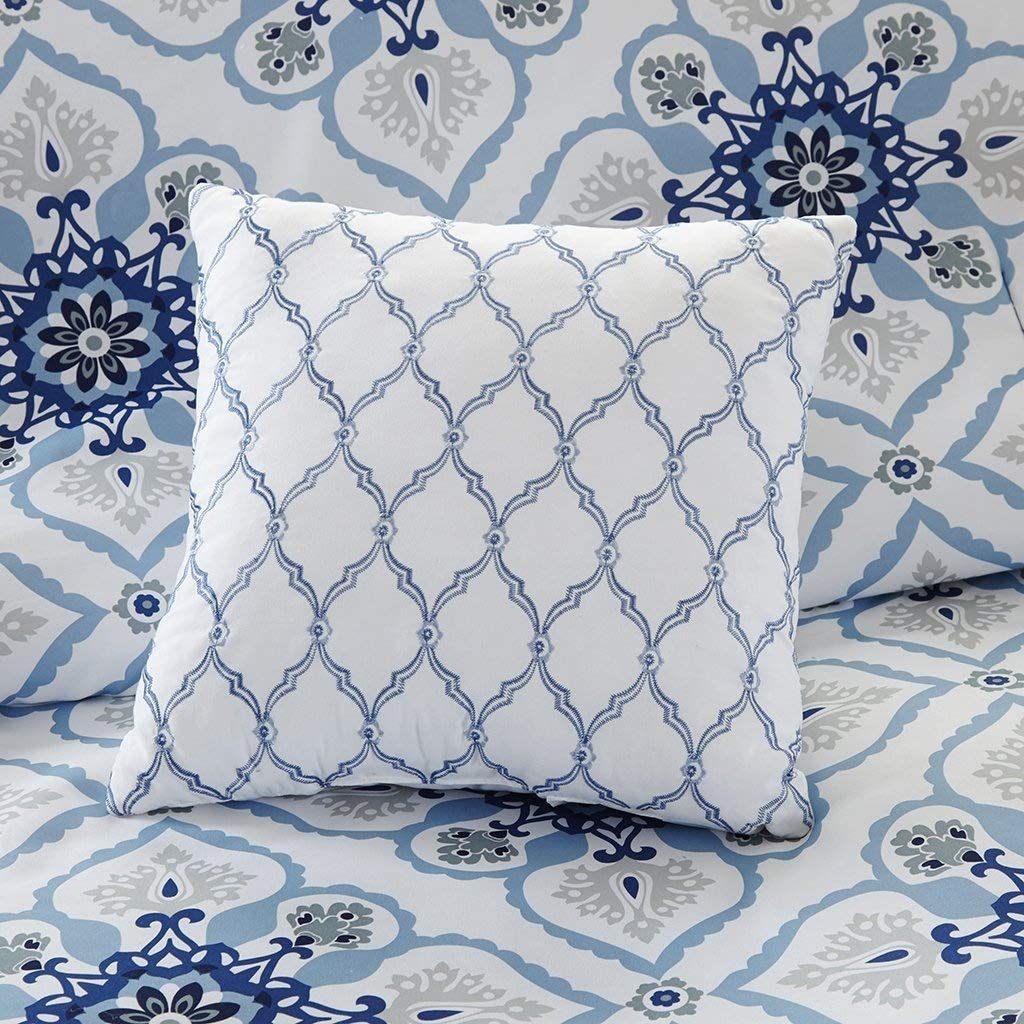 Intelligent Design Cassy Comforter Set Twin/Twin XL Size - Blue, White, Damask ‚Äì 4 Piece Bed Sets ‚Äì Ultra Soft Microfiber Teen Bedding for Girls Bedroom
