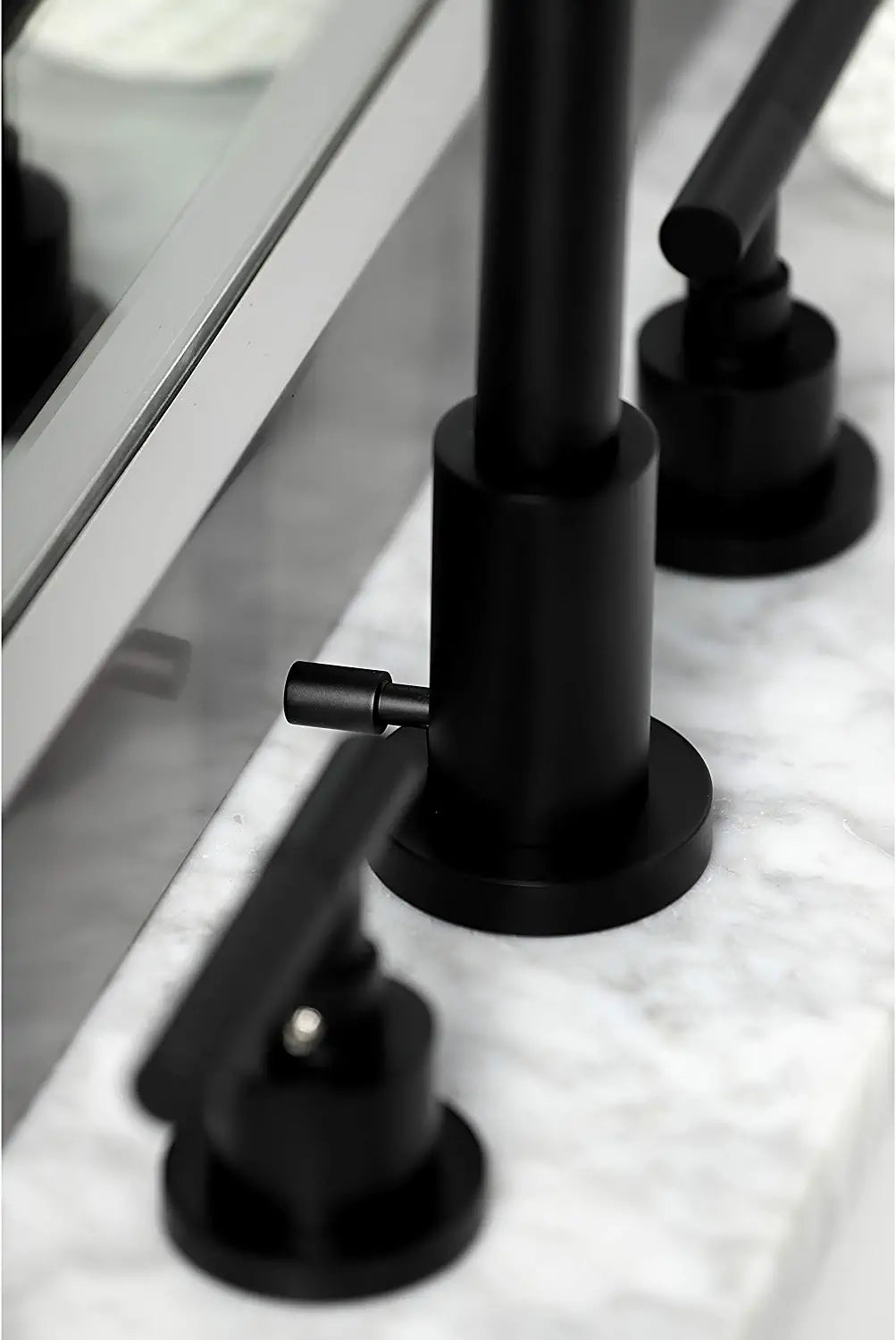 Kingston Brass FSC8920CKL Kaiser Widespread Bathroom Faucet, Matte Black