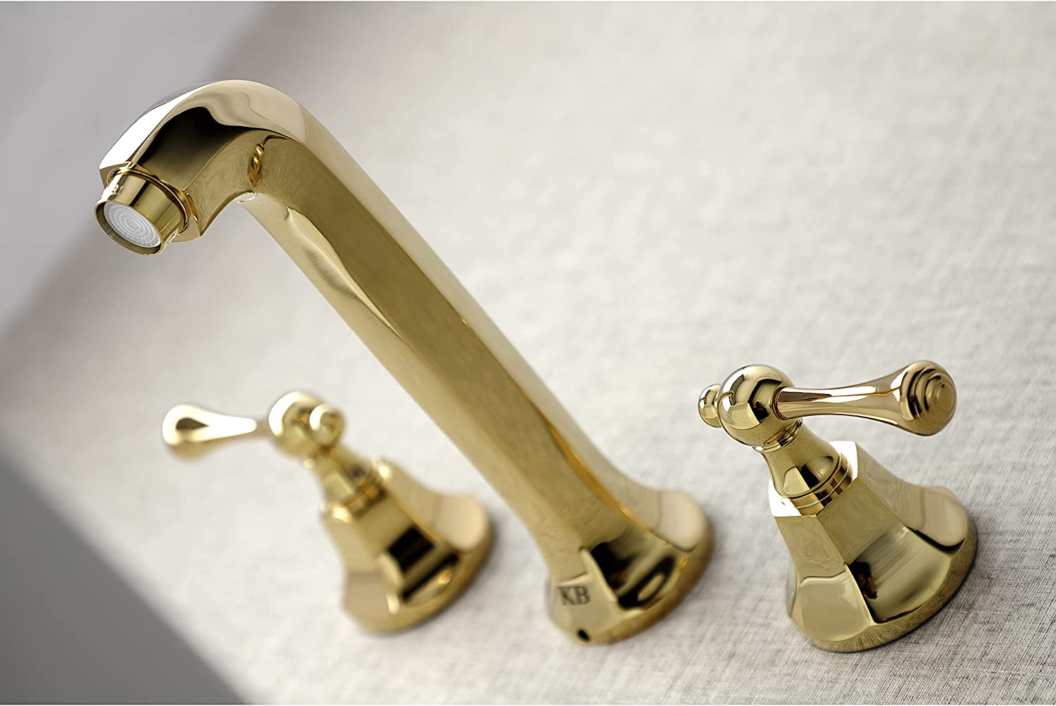 Kingston Brass KS4122BL Metropolitan Bathroom Faucet, Polished Brass