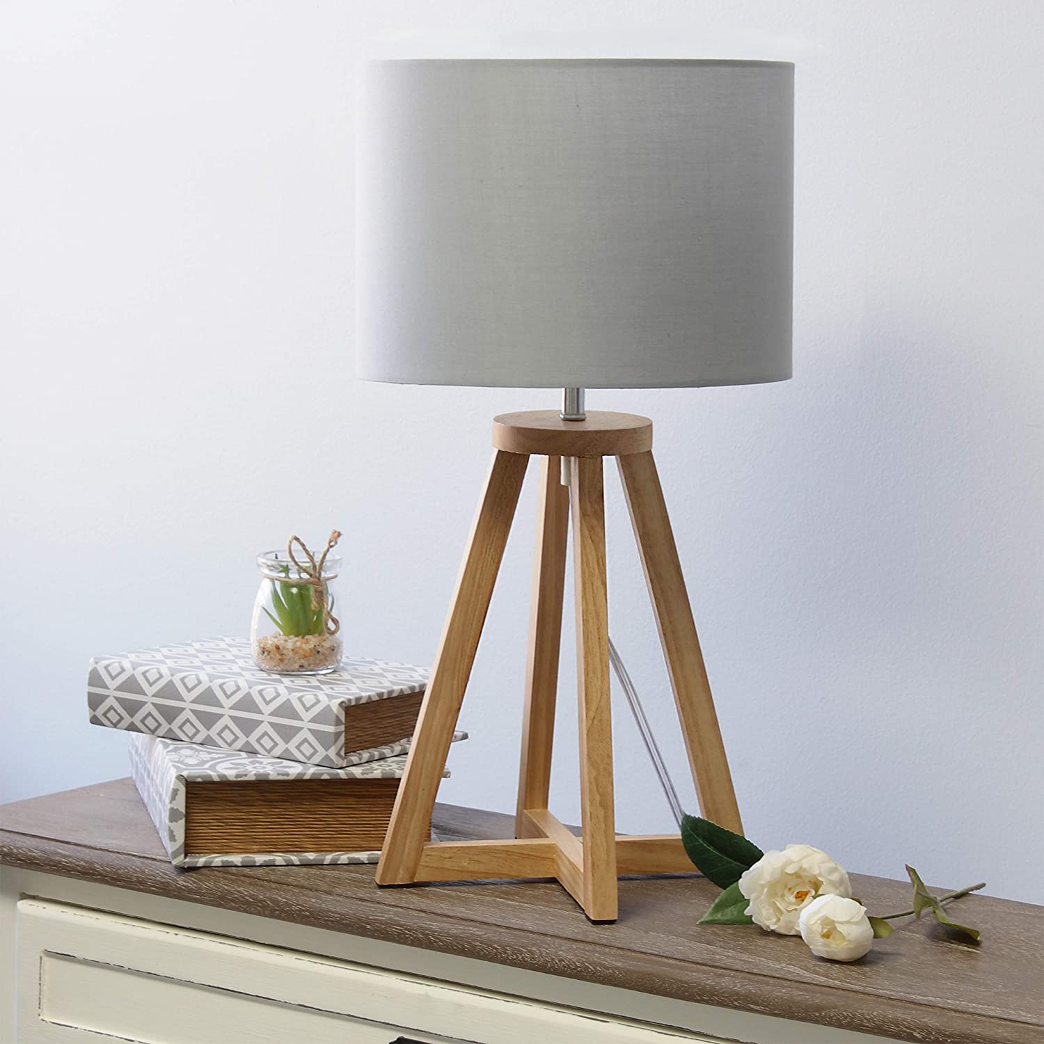 Simple Designs LT1069-WOW Interlocked Triangular Wood Fabric Shade Table Lamp, White/White