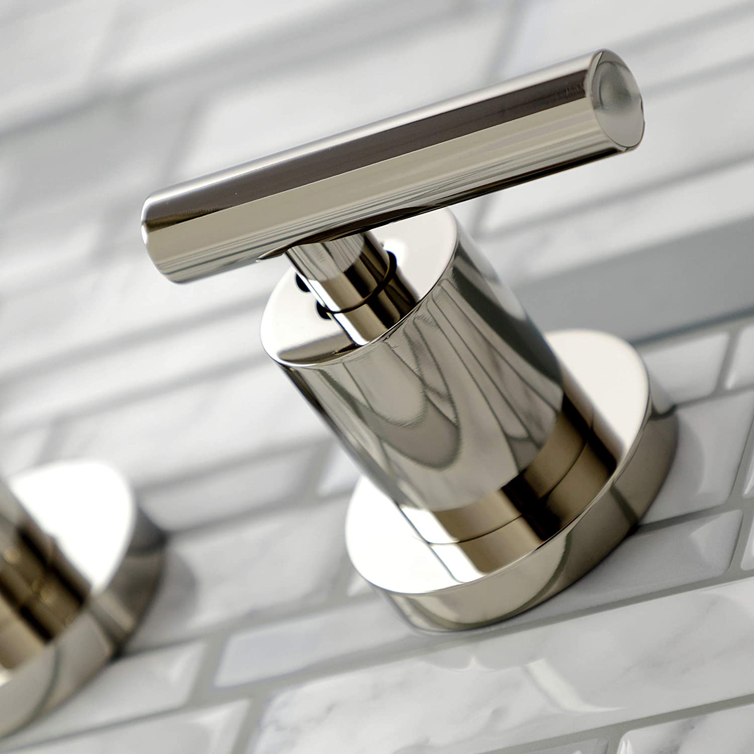 Kingston Brass KS8026CML Manhattan Tub Faucet, Polished Nickel