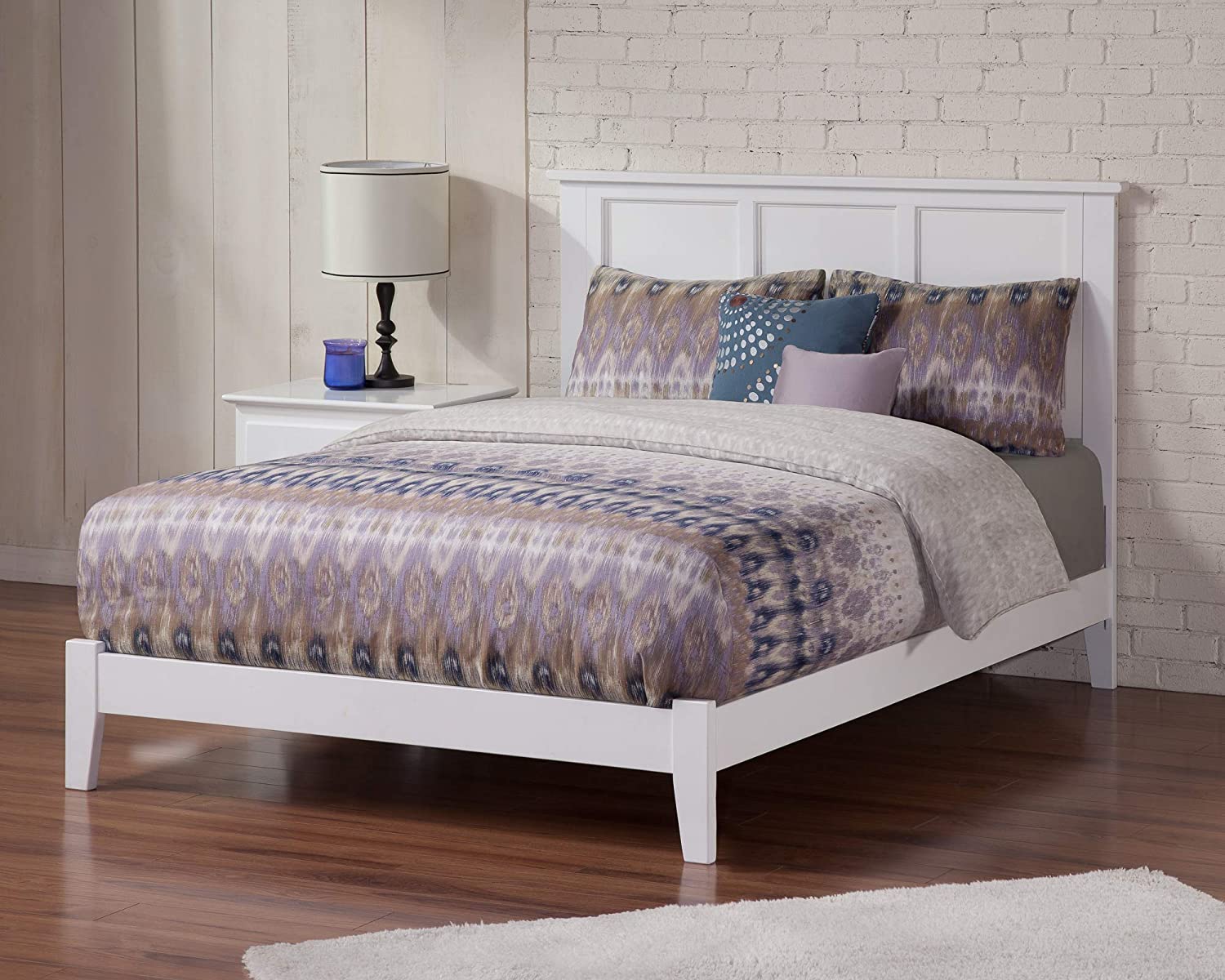 AFI Madison Traditional Bed with Open Footboard and Turbo Charger, Full, White