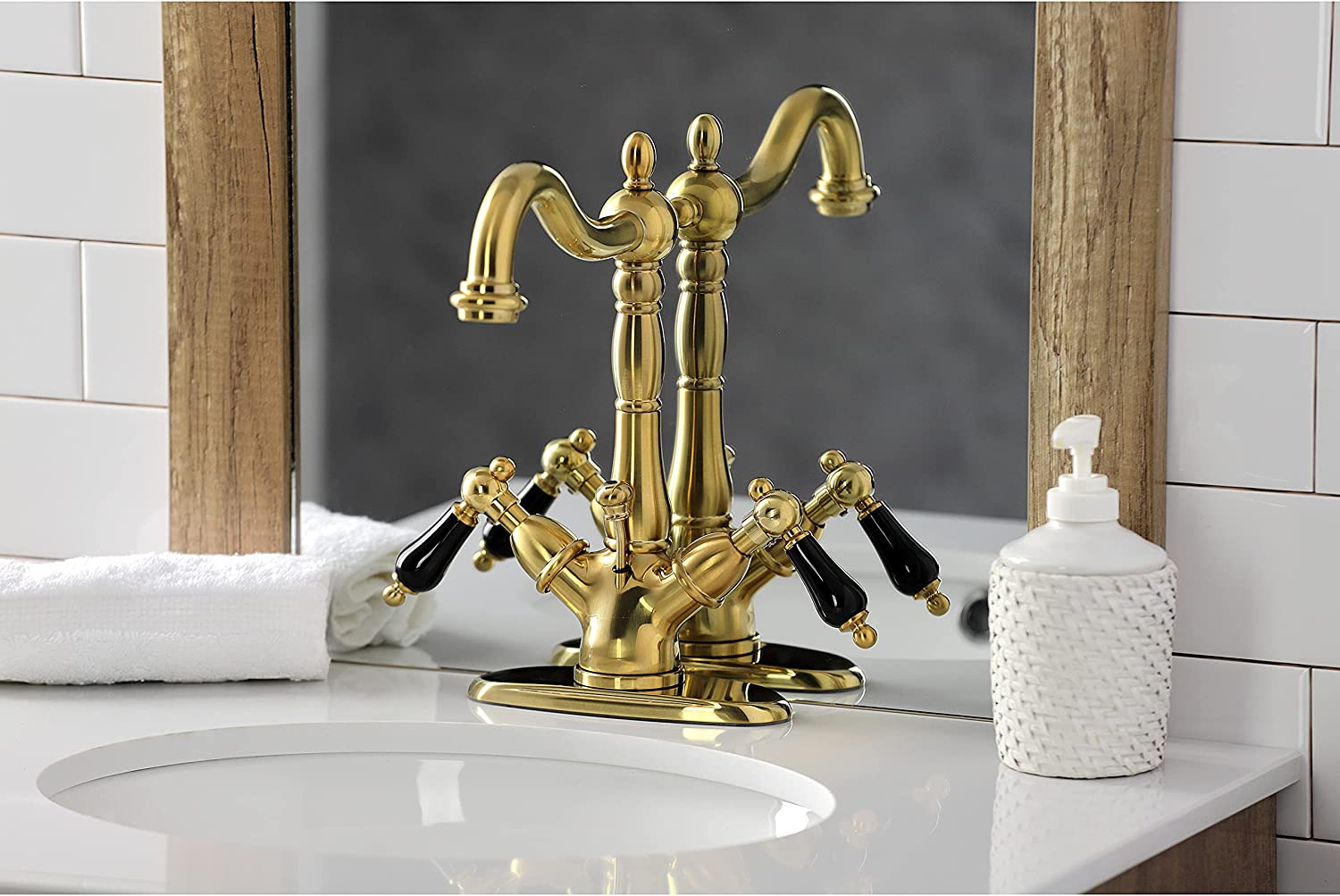 Kingston Brass KS1437PKL Duchess Bathroom Faucet, Brushed Brass