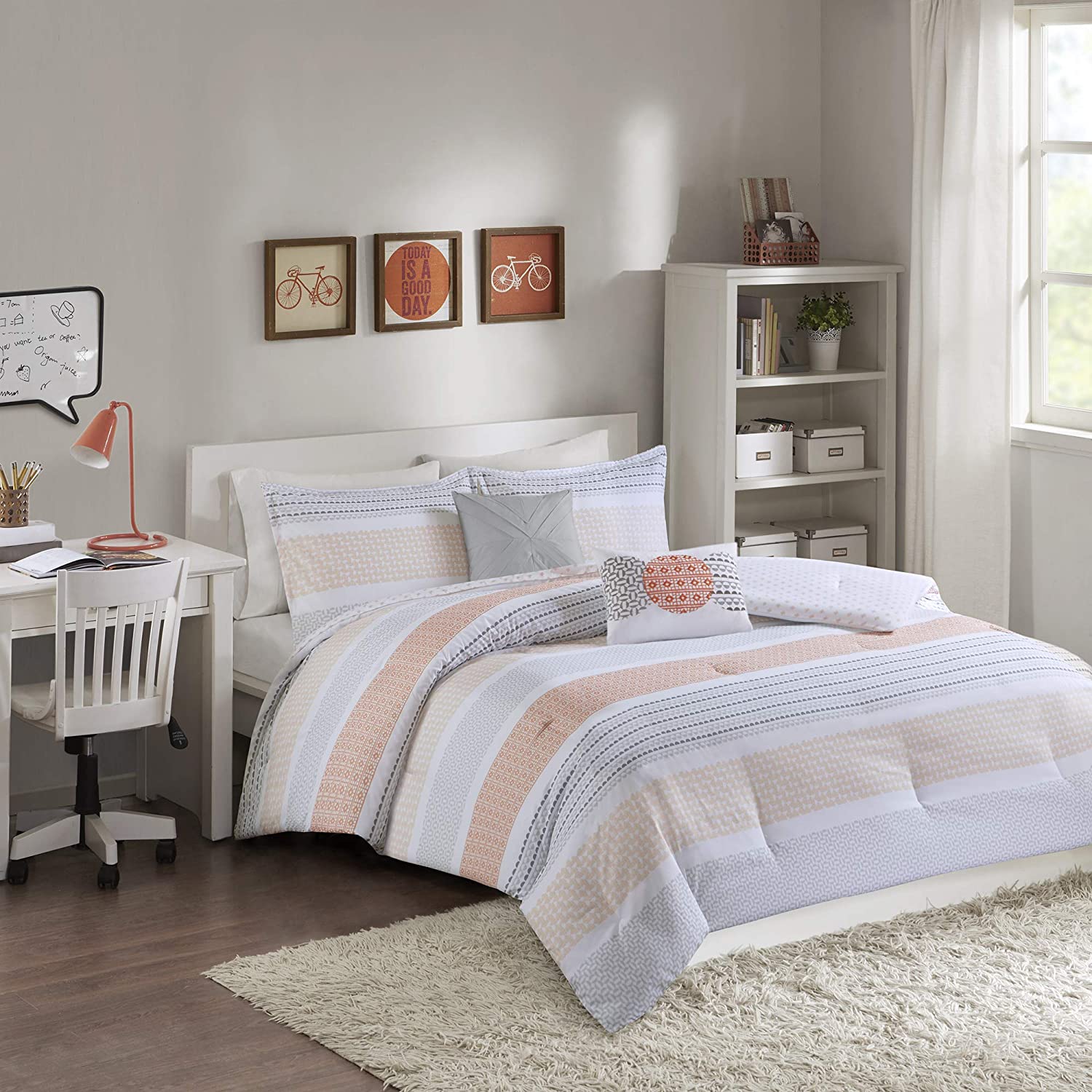 Intelligent Design Wilson 5 Piece Reversible Geometric Stripe Comforter Teen Bedroom Bedding Sets, Full/Queen Size, Coral
