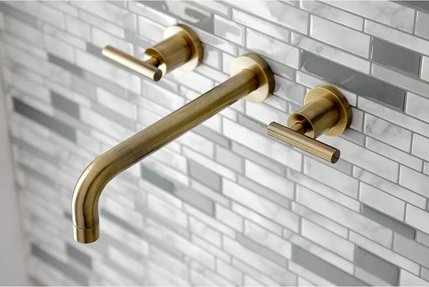 Kingston Brass KS8023CML Manhattan Tub Faucet, Antique Brass