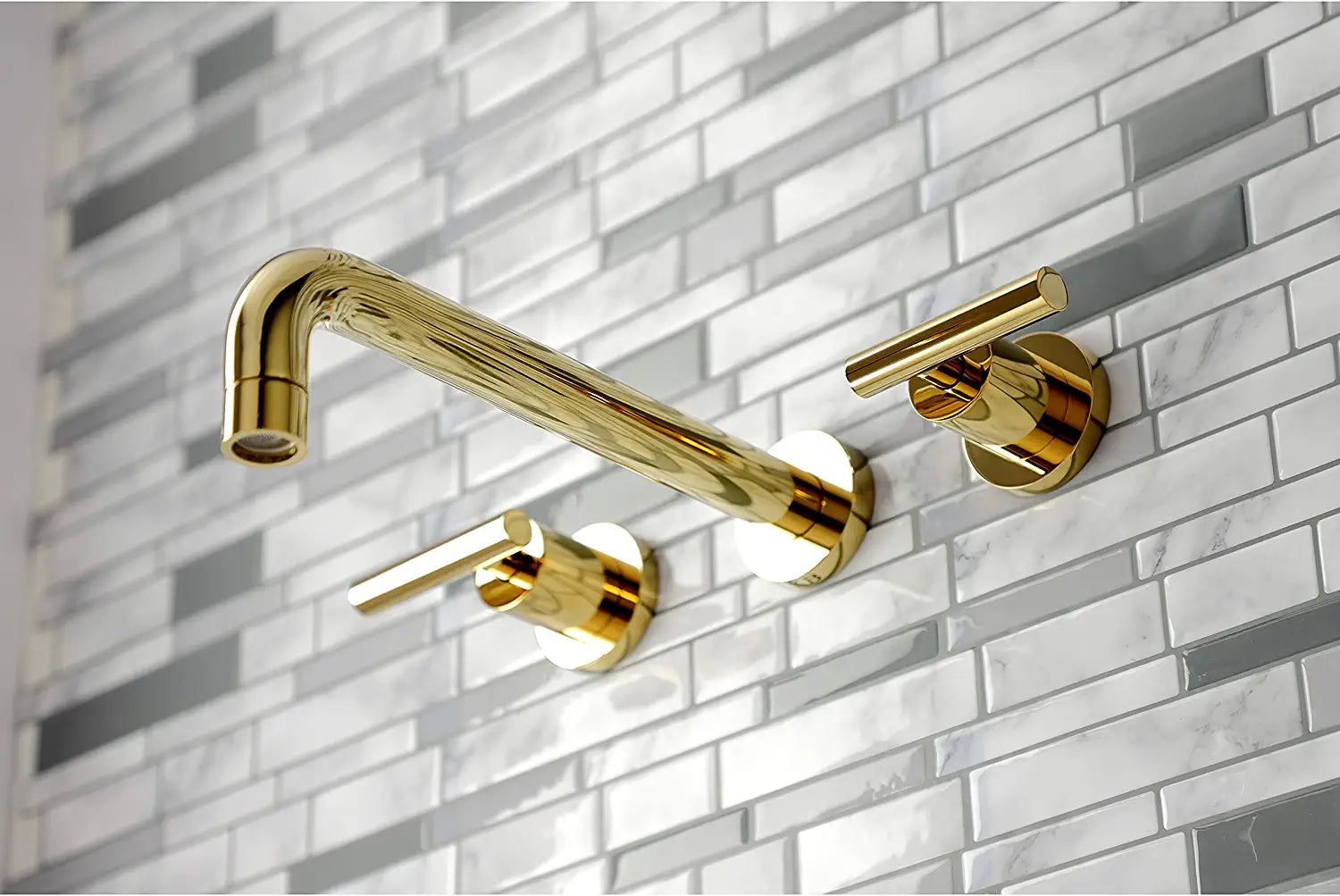 Kingston Brass KS8022CML Manhattan Tub Faucet, Polished Brass