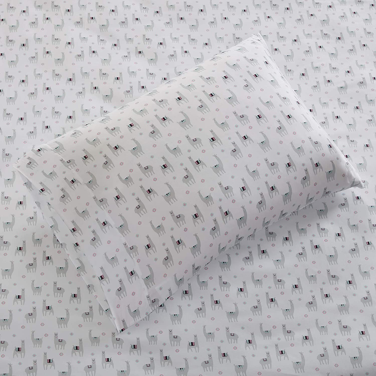 Intelligent Design Microfiber Wrinkle Resistant, Soft Sheets with 12" Pocket Modern, All Season, Cozy Bedding-Set, Matching Pillow Case, Full, Novelty Grey Llamas