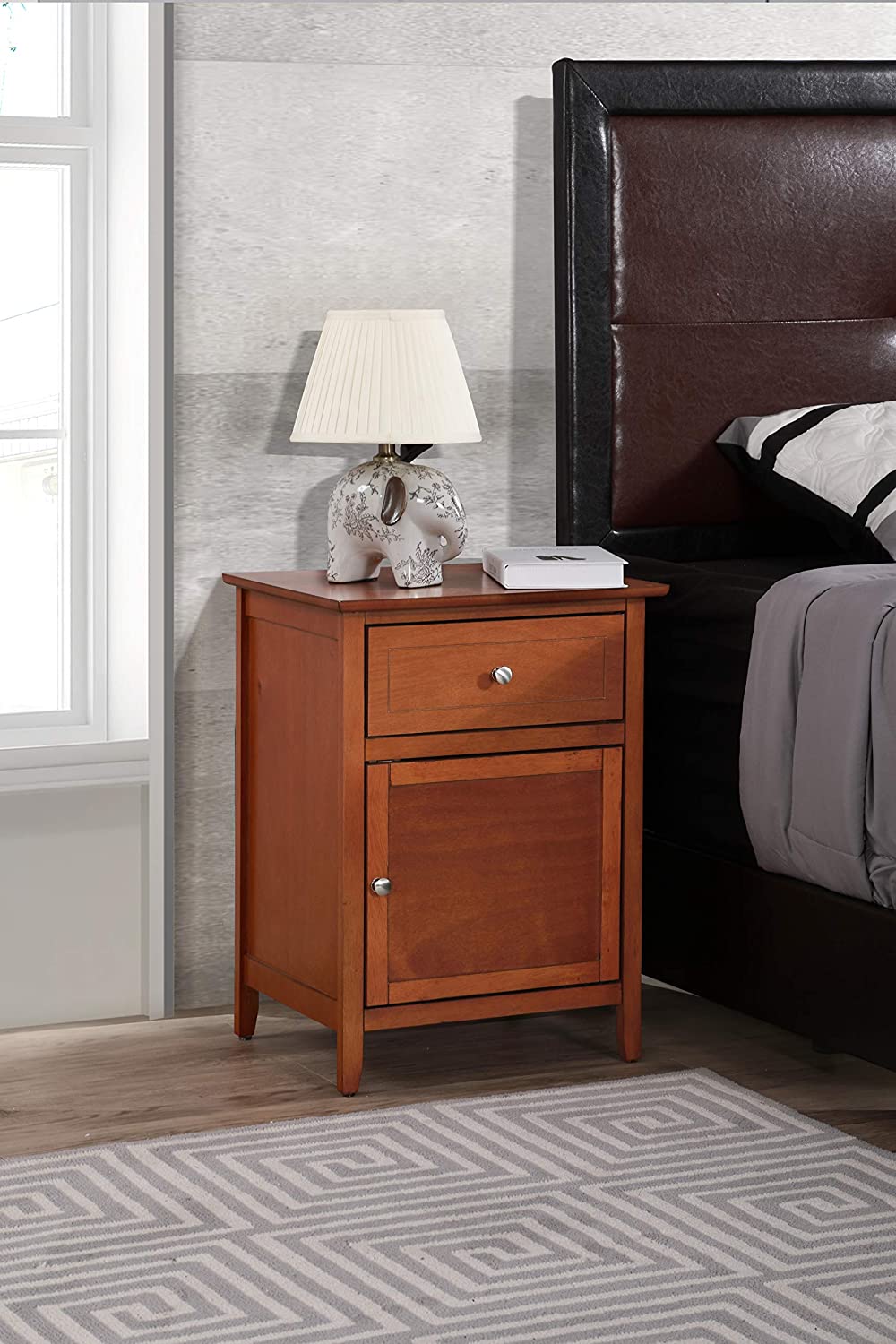 Glory Furniture 1 Drawer /1 Door Nightstand, Oak