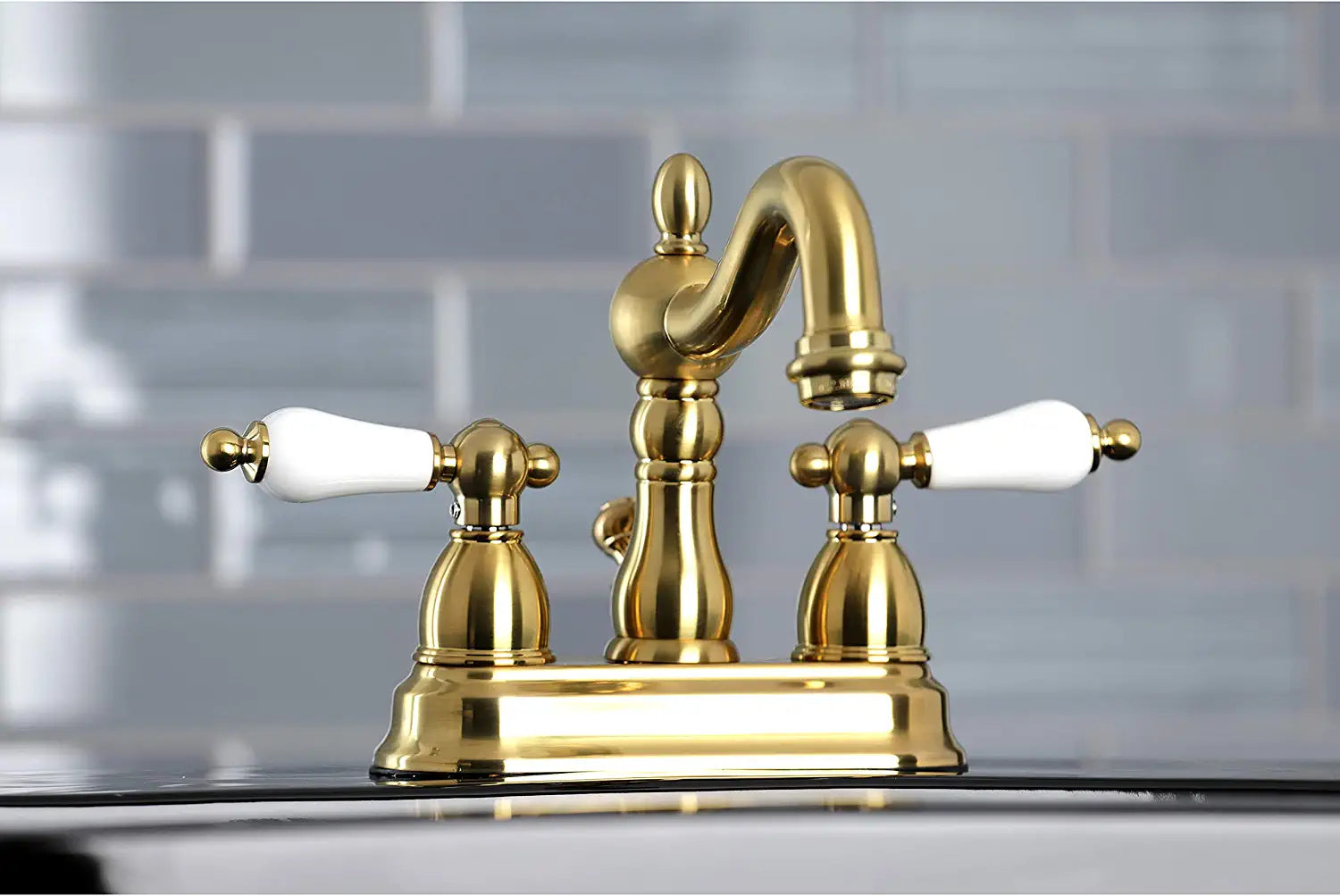 Kingston Brass KB1607PL Heritage 4&#34; Centerset Bathroom Faucet, Brushed Brass