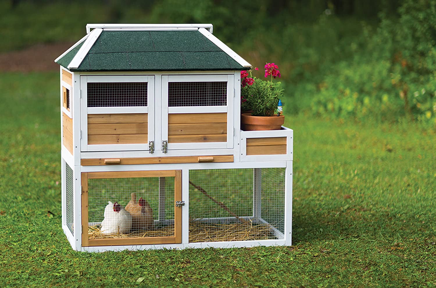 Prevue Pet Products 4701 Chicken Coop with Herb Planter, Natural/White