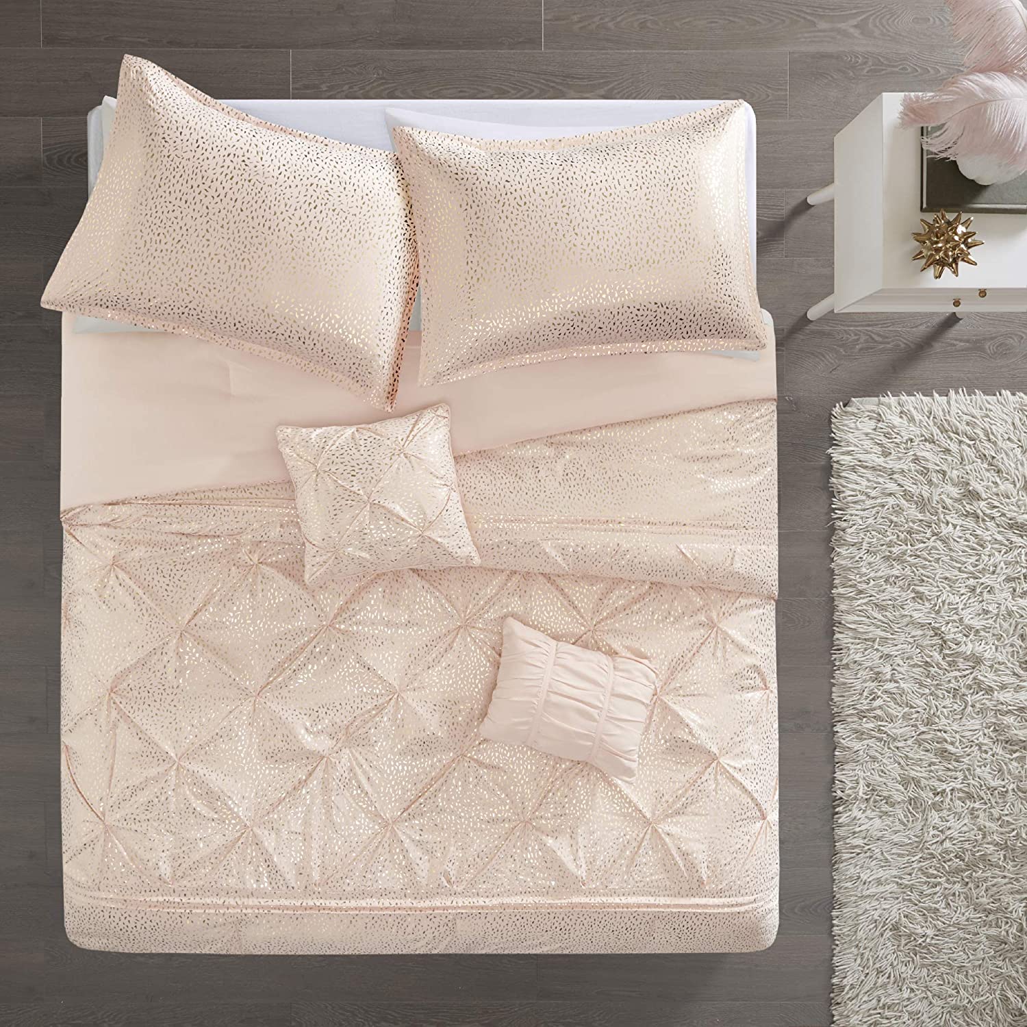 Intelligent Design - ID10-1342 Adele Ultra Soft Microfiber Metallic Print Bed Comforter Set Full/Queen Size, Blush, Gold